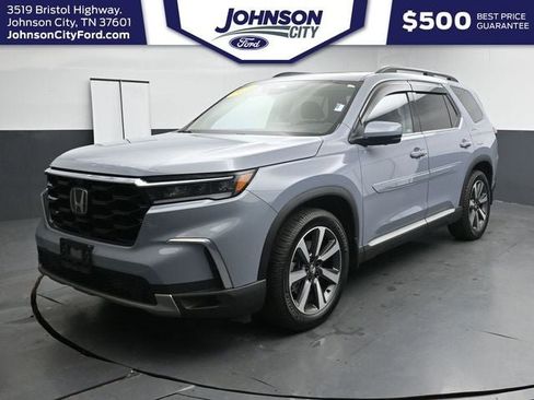 Used 2023 Honda Pilot Elite image 6