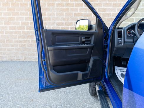 Used 2015 RAM 2500 Tradesman w/ Chrome Appearance Group AWD/4WD image 21