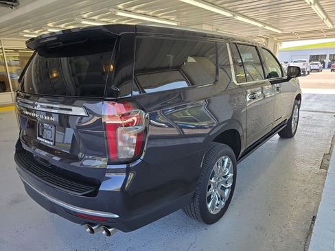 Certified 2024 Chevrolet Suburban High Country w/ Premium Package AWD/4WD image 6