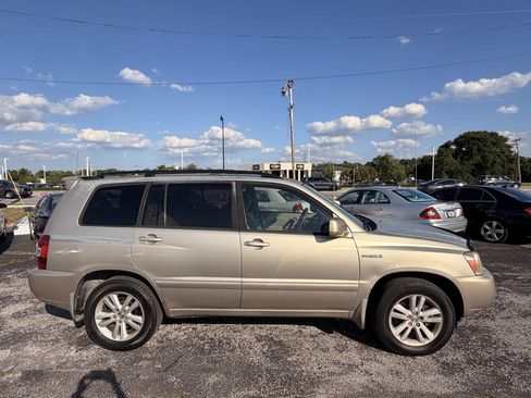 Used 2007 Toyota Highlander Limited FWD image 3
