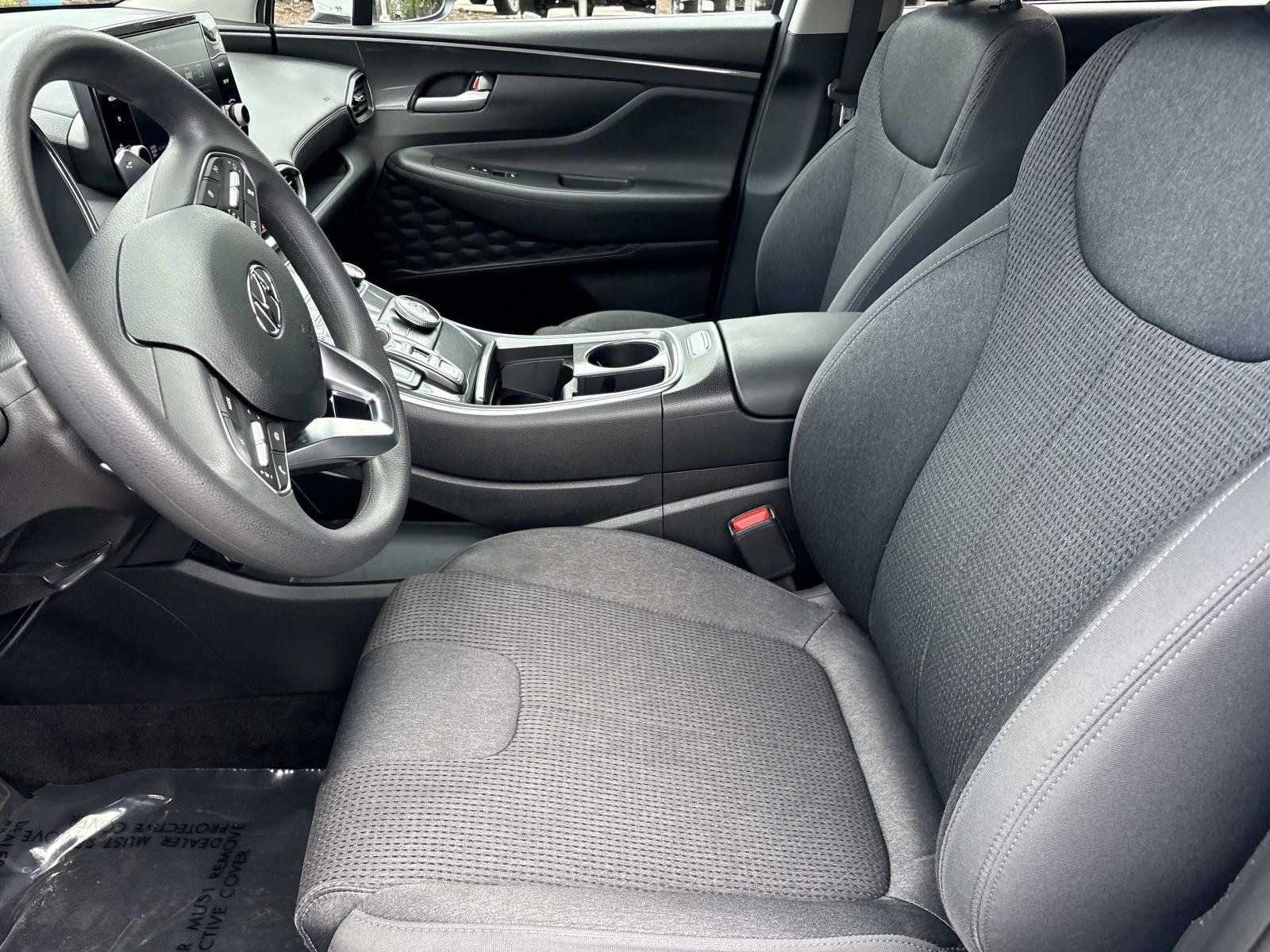 Used 2022 Hyundai Santa Fe SE FWD image 14