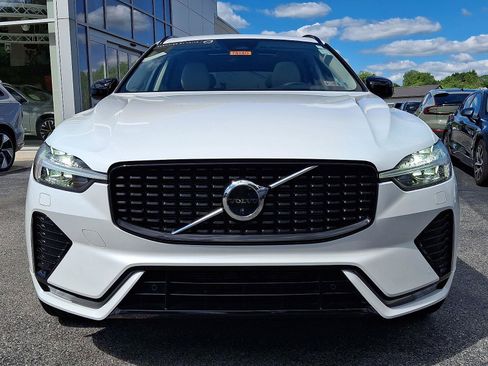 Certified 2023 Volvo XC60 B6 Ultimate w/ Climate Package AWD/4WD image 2