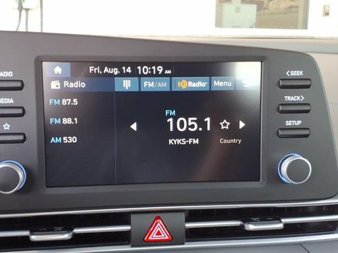 New 2026 Hyundai Elantra Hybrid FWD image 6