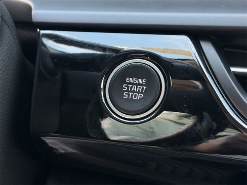 Used 2025 Kia Seltos S image 21