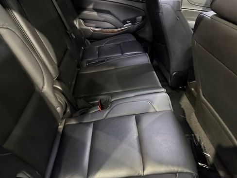 Used 2019 Chevrolet Suburban LT AWD/4WD image 34