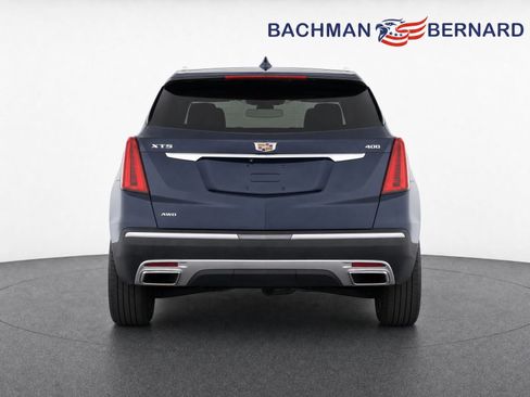 Used 2025 Cadillac XT5 Premium Luxury w/ Technology Package AWD/4WD image 6