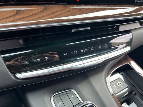 Used 2021 Cadillac Escalade Sport Platinum w/ Heavy-Duty Trailer Package AWD/4WD image 36