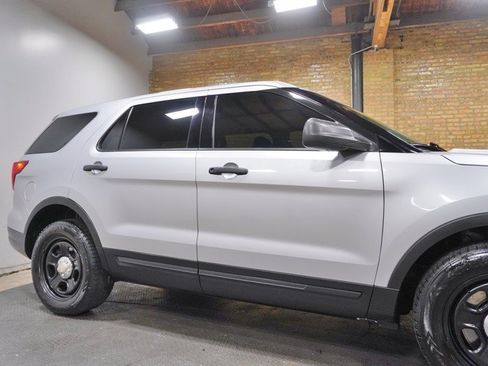 Used 2018 Ford Explorer 4WD Police Interceptor image 9