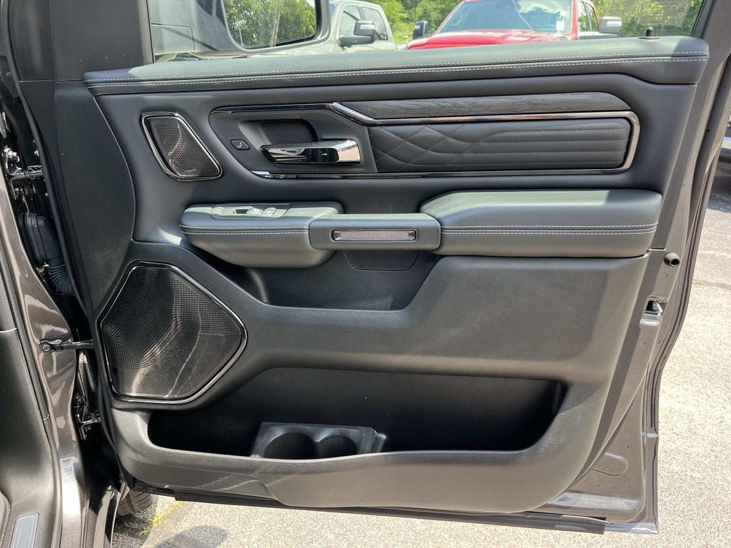 Used 2026 RAM 1500 Limited AWD/4WD image 36