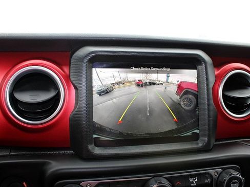 Used 2022 Jeep Wrangler Unlimited Rubicon w/ LED Lighting Group image 39