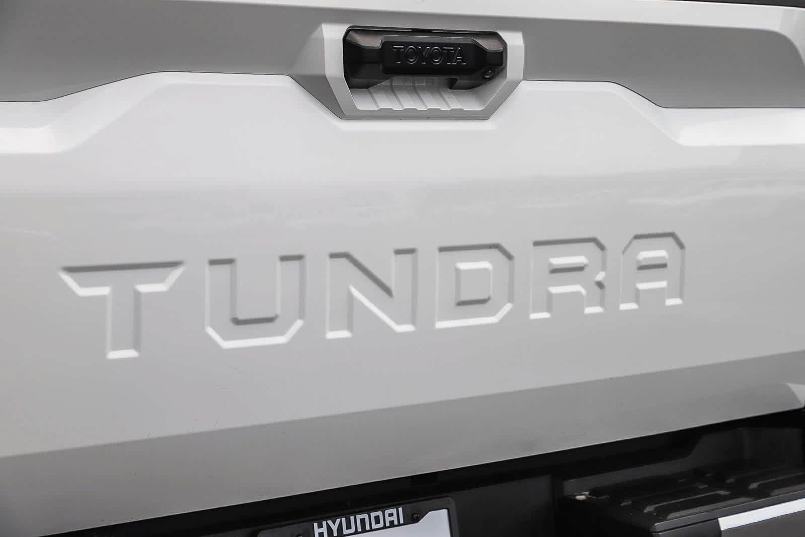 Used 2022 Toyota Tundra SR5 w/ TRD Off-Road Package AWD/4WD image 10