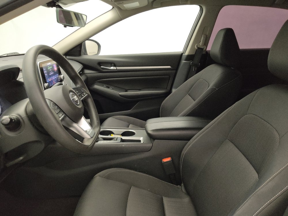 Used 2022 Nissan Altima 2.5 SV FWD image 17