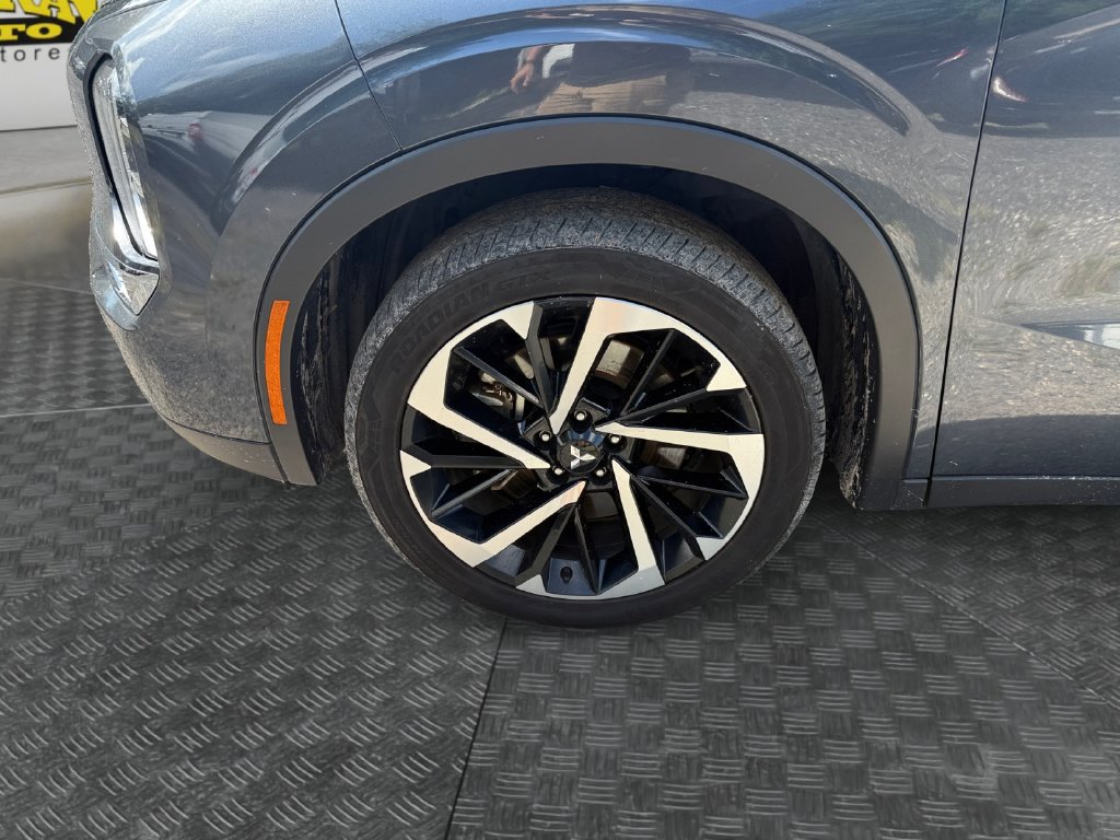 Used 2024 Mitsubishi Outlander SE FWD image 14