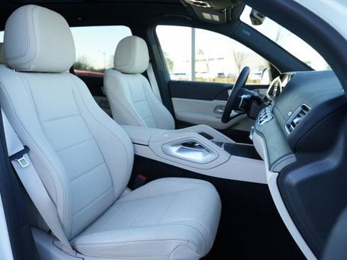 Certified 2025 Mercedes-Benz GLS 450 4MATIC w/ AMG Line Exterior image 41