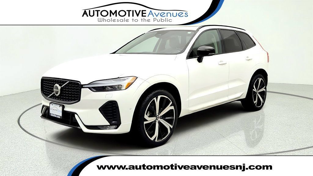 Used 2025 Volvo XC60 B5 Ultra w/ Protection Package Premier AWD/4WD image 1