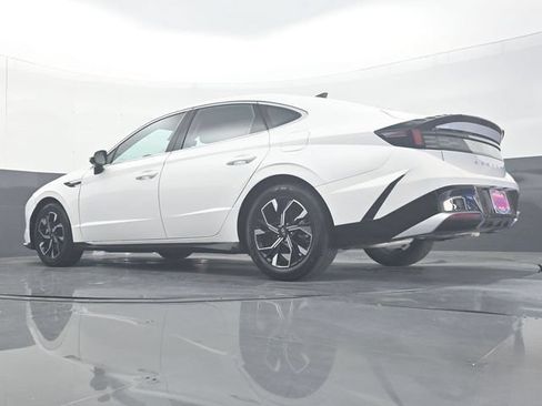 Used 2025 Hyundai Sonata SEL FWD image 31