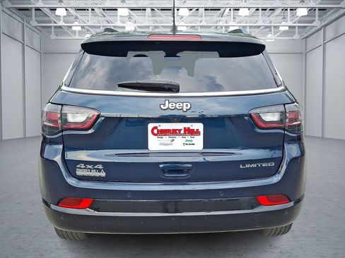 Used 2024 Jeep Compass Limited w/ Elite Group AWD/4WD image 8