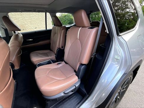 Certified 2024 Toyota Grand Highlander AWD image 21