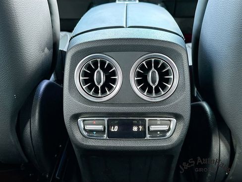 Used 2024 Mercedes-Benz G 550 image 32