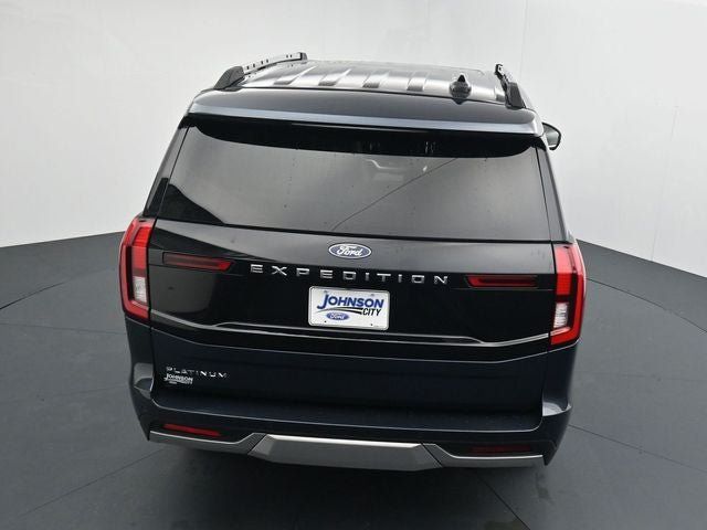 Used 2025 Ford Expedition Platinum w/ Driver's Package AWD/4WD image 26