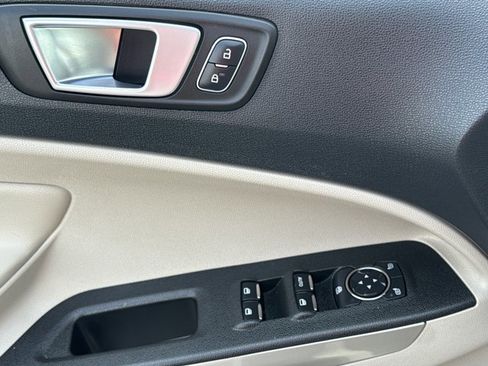 Used 2019 Ford EcoSport Titanium FWD image 17