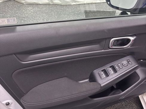 Used 2024 Honda Civic Sport image 11