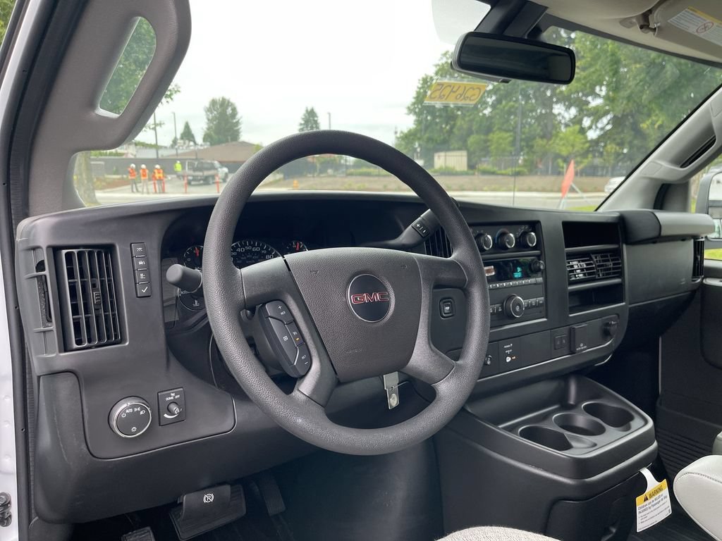 New 2026 GMC Savana 3500 w/ Driver Convenience Package RWD image 10