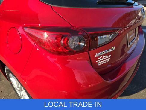 Used 2018 MAZDA MAZDA3 Sport image 31