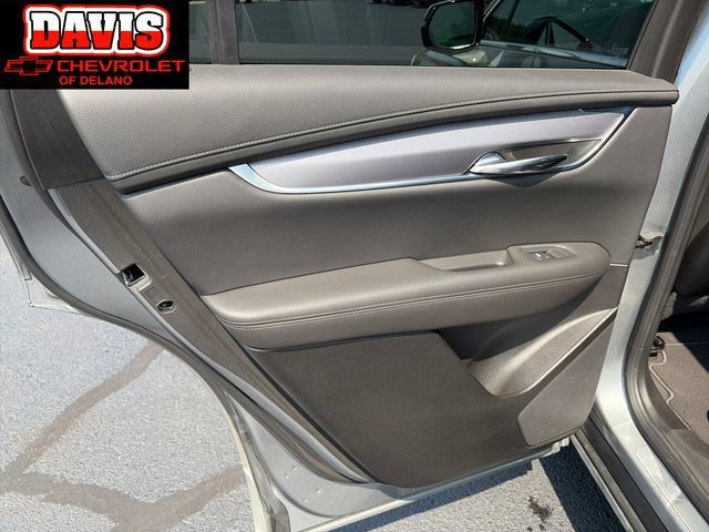 Used 2024 Cadillac XT6 Luxury w/ LPO, Floor Liner Package AWD/4WD image 17