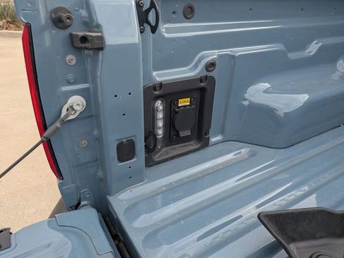 Used 2023 Ford Maverick Lariat w/ Lariat Luxury Package image 30