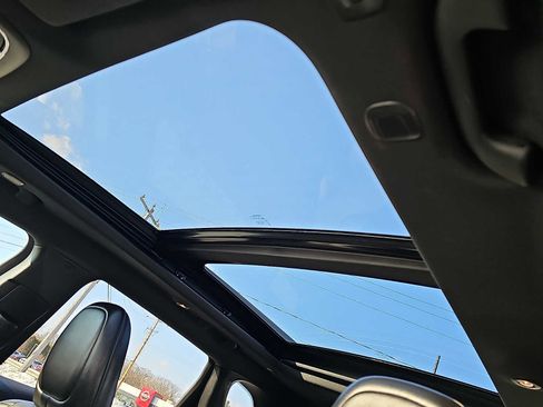 Used 2019 Jeep Cherokee High Altitude image 14