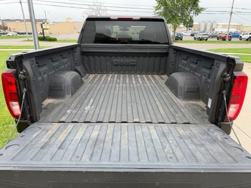 Used 2019 GMC Sierra 1500 SLE w/ SLE Value Package AWD/4WD image 5