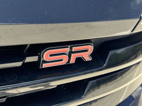 Used 2025 Nissan Kicks SR FWD image 7