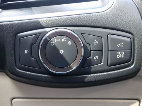 Used 2019 Ford Edge Titanium w/ Equipment Group 301A FWD image 31