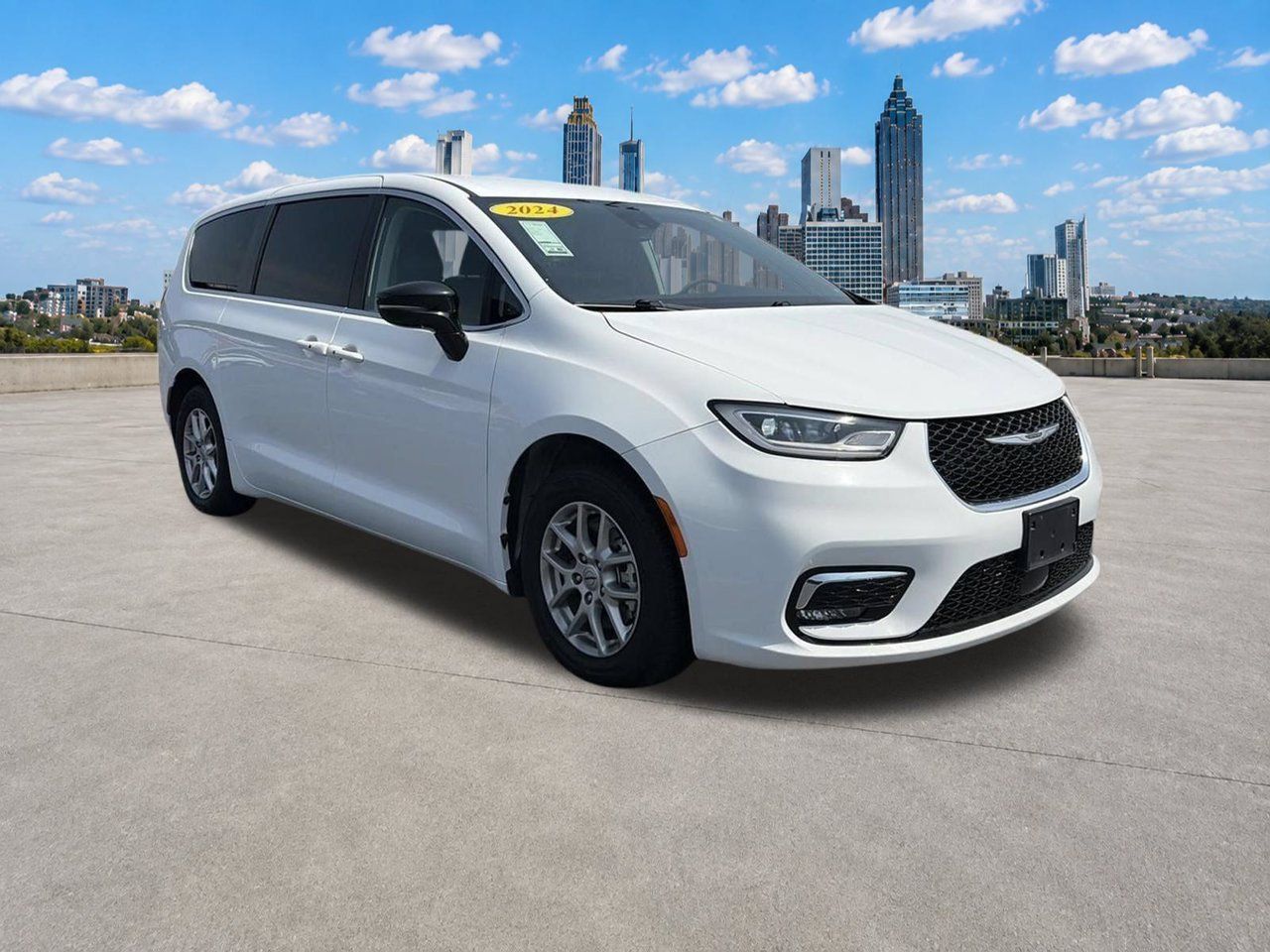 Used 2024 Chrysler Pacifica Touring-L FWD image 26