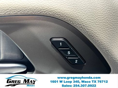 Used 2022 Chrysler Pacifica Touring-L FWD image 25