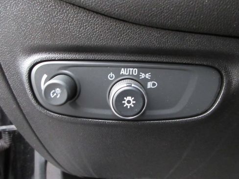 Certified 2019 Chevrolet Equinox LT FWD image 23
