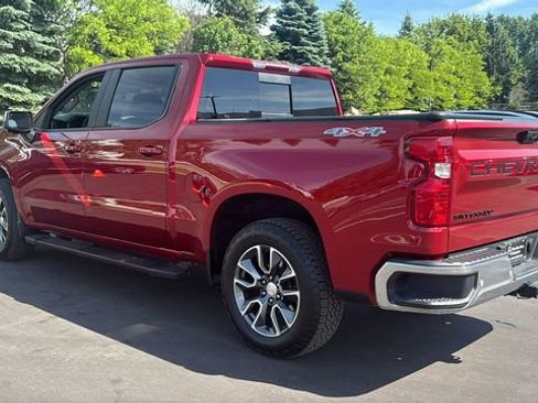 Used 2023 Chevrolet Silverado 1500 LT w/ Safety Package AWD/4WD image 6
