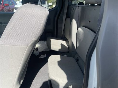 Used 2018 Nissan Frontier S RWD image 15