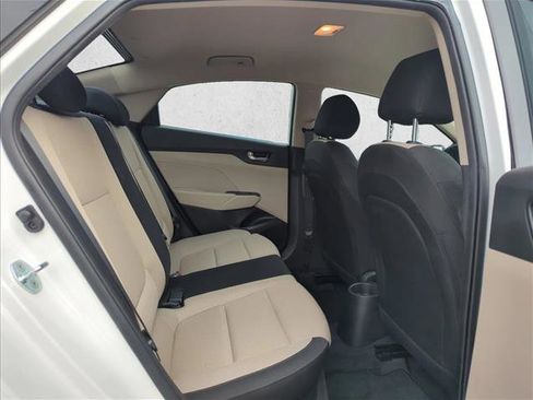 Used 2021 Hyundai Accent SE image 15