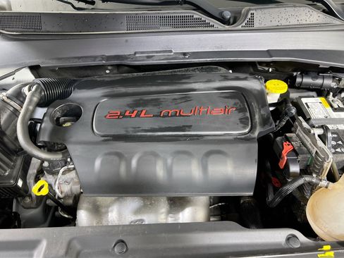 Used 2022 Jeep Compass Trailhawk w/ Trailhawk Convenience Group image 28