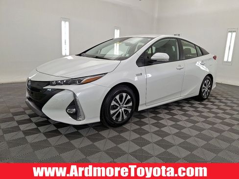 Certified 2022 Toyota Prius Prime Limited image 1