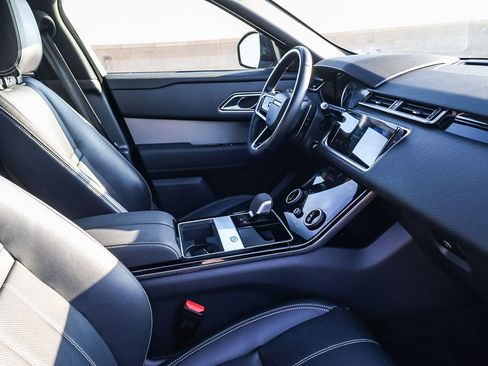 Used 2023 Land Rover Range Rover Velar R-Dynamic S image 18