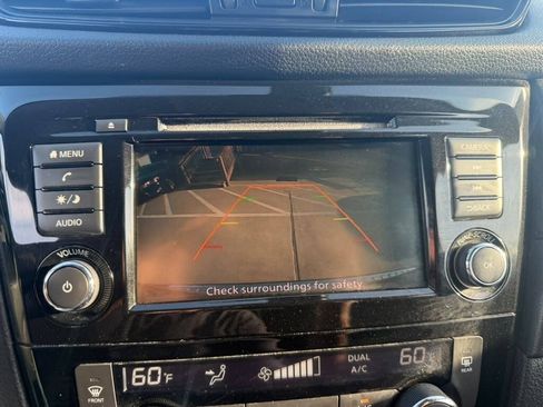 Used 2020 Nissan Rogue SV AWD/4WD image 21