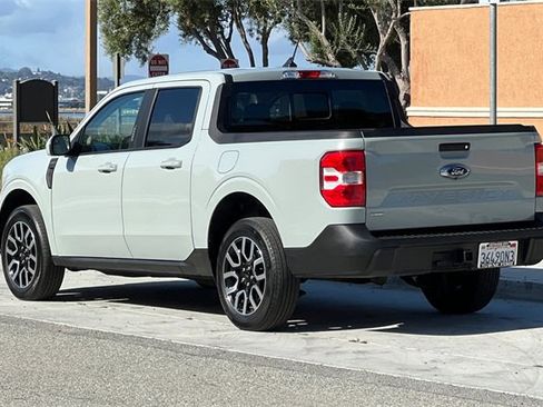 Used 2022 Ford Maverick Lariat image 6