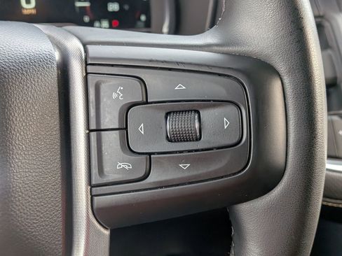 Used 2024 GMC Yukon XL SLT image 23