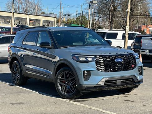 New 2026 Ford Explorer ST w/ Sun And Sound Package image 40