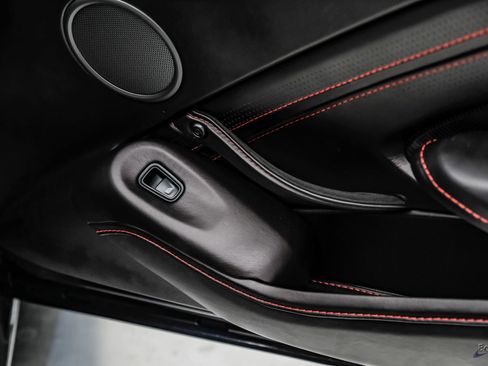 Used 2023 Aston Martin V12 Vantage RWD image 87