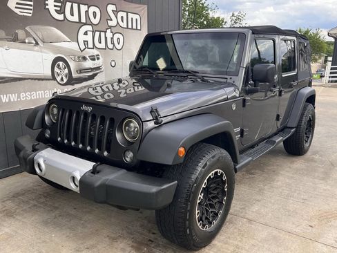 Used 2017 Jeep Wrangler Unlimited Sport w/ Quick Order Package 24S AWD/4WD image 3