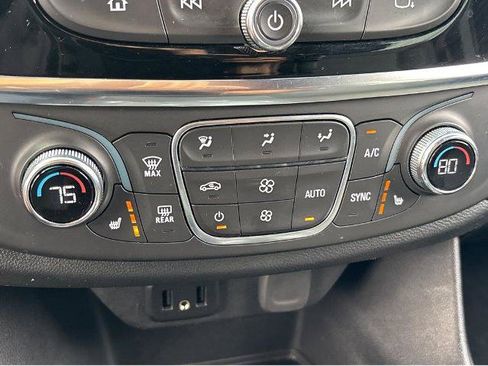 Used 2023 Chevrolet Traverse LT w/ LPO, Floor Liner Package AWD/4WD image 28